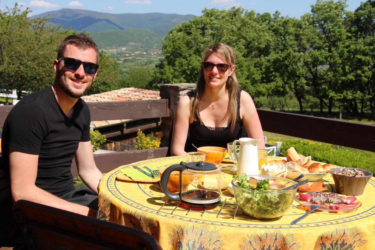 Domaine Insolite Du Petit Moras Chomerac Bagian luar foto